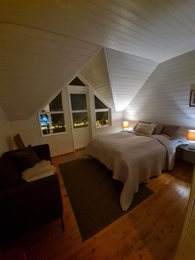 Cozy Little House In Tromso City Экстерьер фото